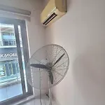 1 Bed W Balcony Sea Views & Roof Terrace Apartment *