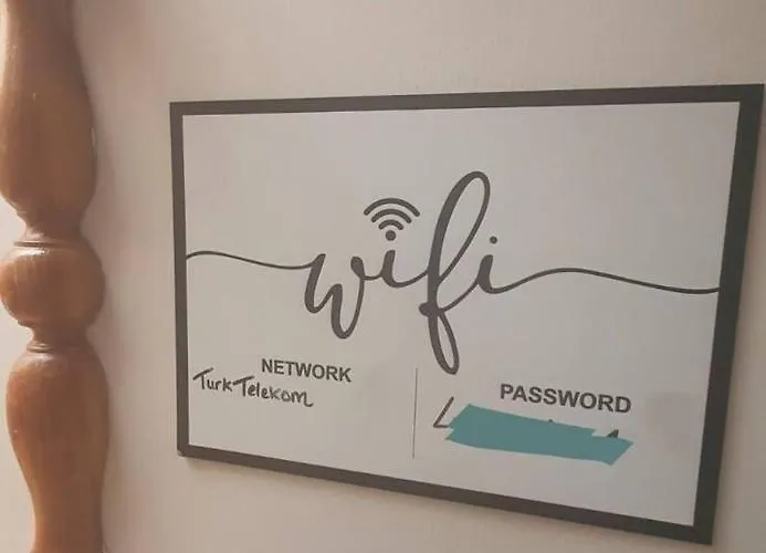 1 Bed W Balcony Sea Views & Roof Terrace Lejlighed