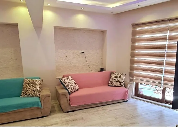 1 Bed W Balcony Sea Views & Roof Terrace Lejlighed *