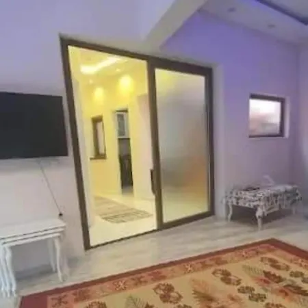 Апартаменти 1 Bed W Balcony Sea Views & Roof Terrace